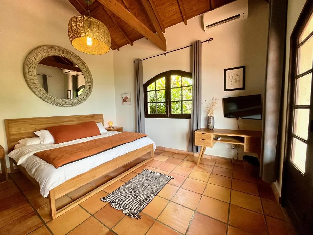 The Paradise Peak Adults Only Colombier